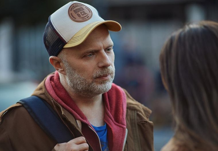 Sebastián Wainraich protagoniza Casi Feliz, disponible en Netflix