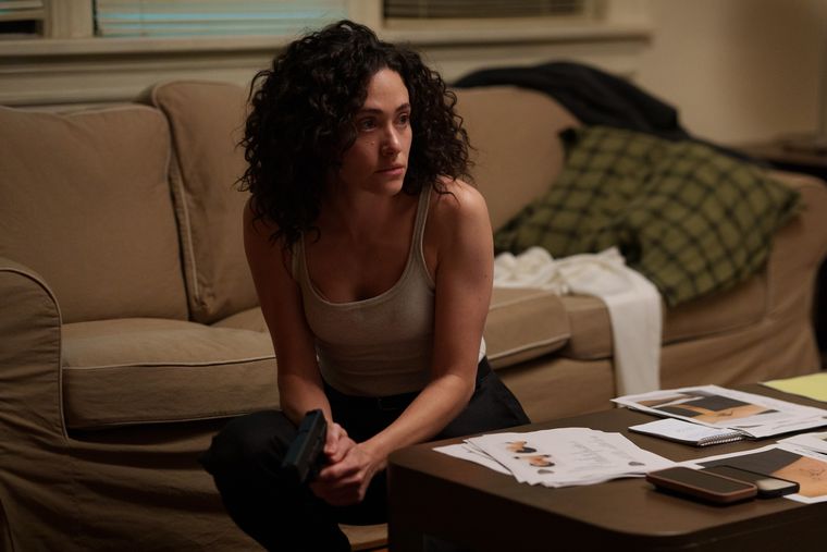 Emmy Rossum interpreta a la detective del FBI Alice Black.&nbsp;