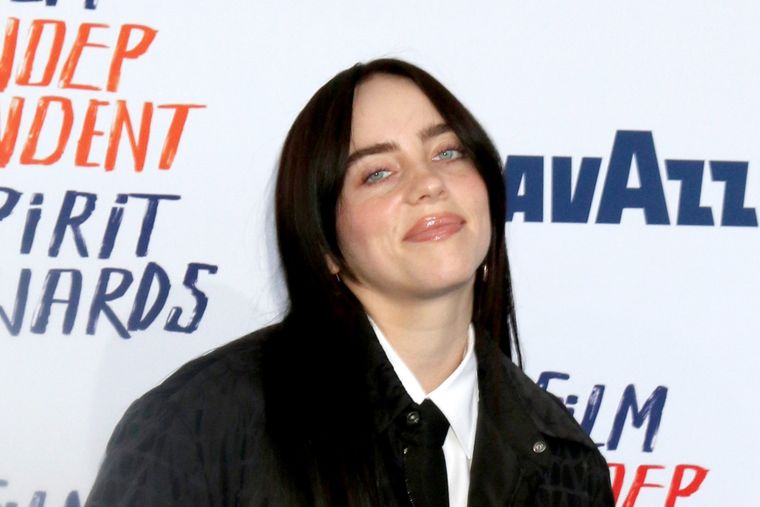 Billie Eilish reveló una sorprendente noticia.
