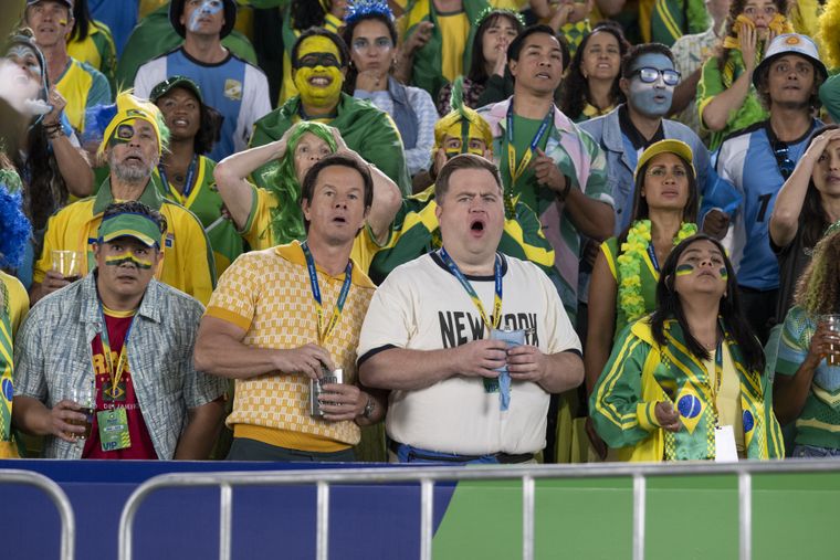 Mark Wahlberg y Paul Walter Hauser se convirtien en los nuevos rostros de la comedia irreverente con un gran trabajo en la nueva apuesta de Prime Video que tiene a la Argentina como protagonista invisible. Mark Wahlberg y Paul Walter Hauser se convirtien en los nuevos rostros de la comedia irreverente con un gran trabajo en la nueva apuesta de Prime Video que tiene a la Argentina como protagonista invisible.