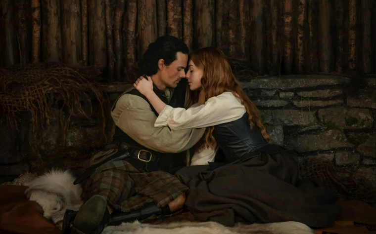 Harriet Slater y Jamie Roy como Ellen MacKenzie y Brian Fraser. Harriet Slater y Jamie Roy como Ellen MacKenzie y Brian Fraser.