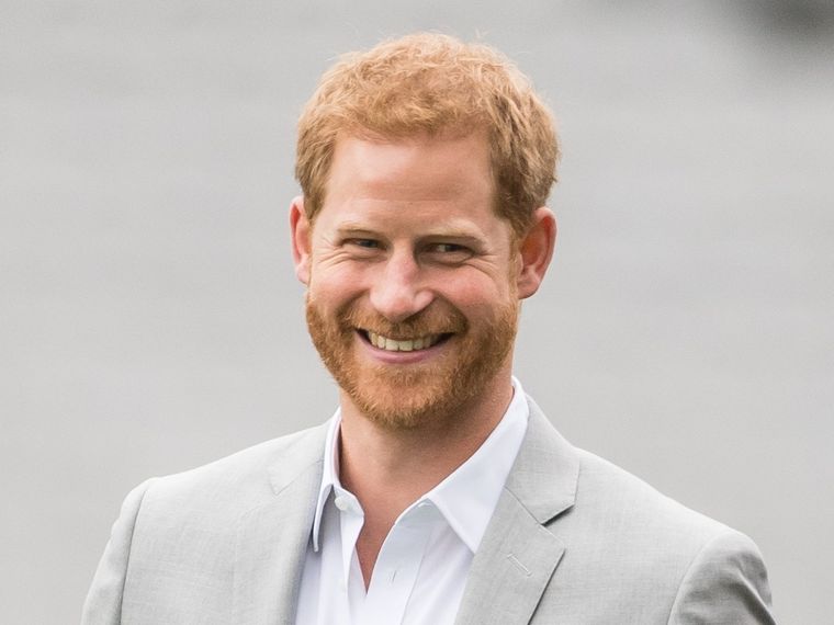 El príncipe Harry regresa a Londres sin Meghan Markle y en honor a Isabel II