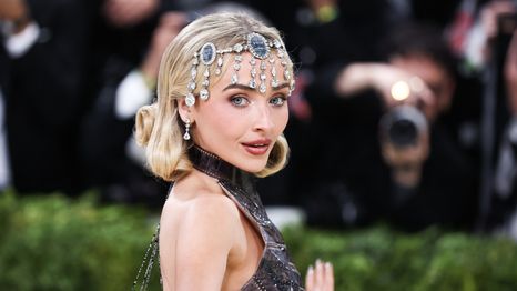 Sabrina Carpenter deslumbró en la Met Gala 2026.&nbsp;