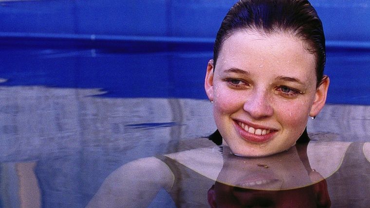 La niña santa. La niña santa.