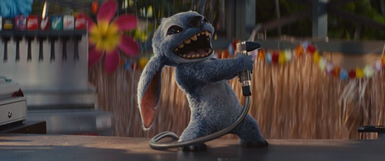 lilo-and-stitch-live-action-stitch-water