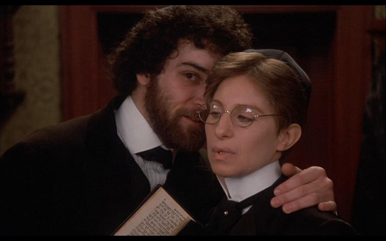 Adem&aacute;s de Streisand, el filme cont&oacute; con Mandy Patinkin, Amy Irving, Nehemiah Persoff, Steven Hill, Miriam Margolyes, entre otros.