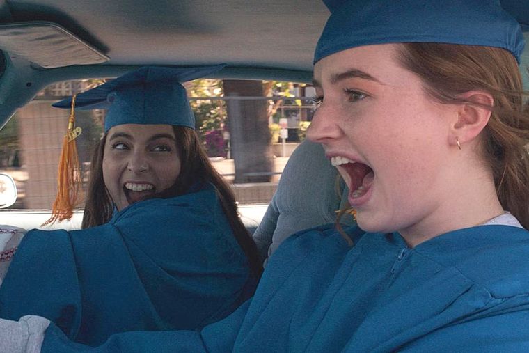 Booksmart toma a las típicas películas adolescente para darlea un giro más profundo