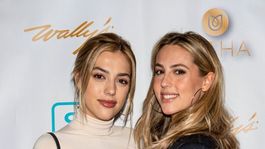 las hijas de stallone sorprendieron a todos con sus fotos en bikini desde mexico las hijas de stallone sorprendieron a todos con sus fotos en bikini desde mexico