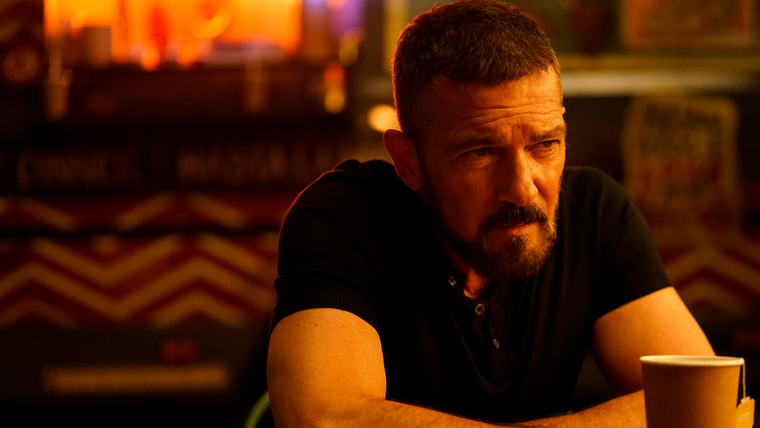 El actor español se convierte en el asesino perfecto