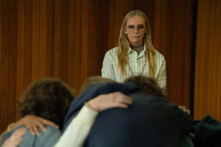 Toni Collette protagoniza Wayward, la nueva serie de terror psicológico de Netflix. Toni Collette protagoniza Wayward, la nueva serie de terror psicológico de Netflix.