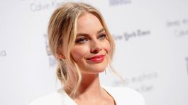 el vestido que margot robbie uso sin nada abajo el vestido que margot robbie uso sin nada abajo