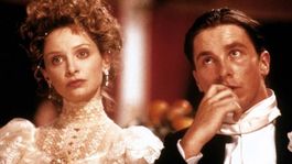 Christian Bale es uno de los protagonistas de esta divertida comedia romántica Christian Bale es uno de los protagonistas de esta divertida comedia romántica