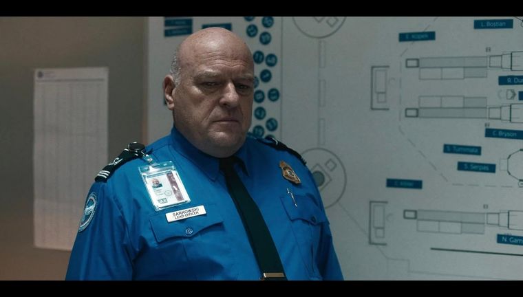 Dean Norris, una de las estrellas de Breaking Bad, en el filme de Netflix que la rompe