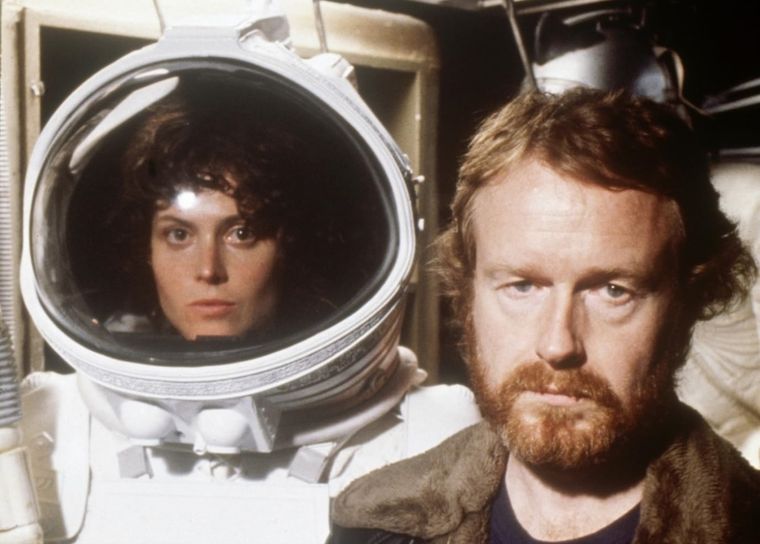 Ridley Scott y Sigourney Weaver en el set de Alien (1979)