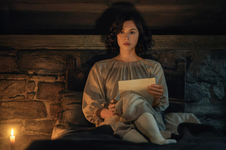 Hermione Corfield interpreta a Julia Moriston en Outlander: Blood of My Blood. Hermione Corfield interpreta a Julia Moriston en Outlander: Blood of My Blood.