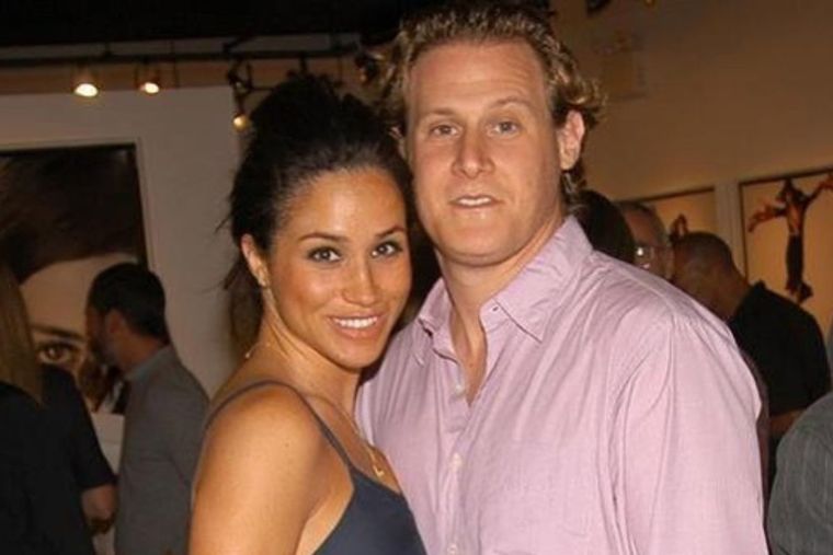 Meghan Markle y su primer marido Trevor Engelson.
