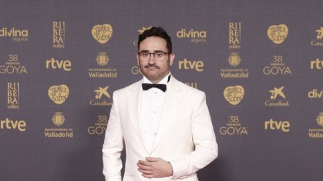 El director español llegará al Dolby Theatre junto con Enzo Vogrincic, protagonista de La Sociedad de la Nieve, y el sobreviviente Nando Parrado