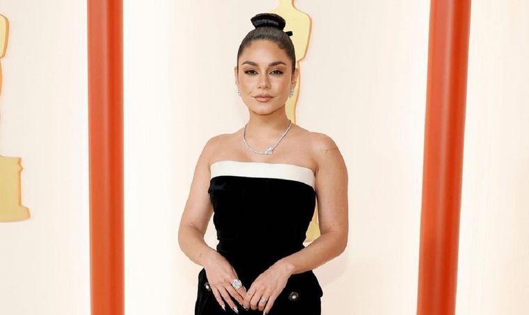 Vanessa Hudgens es una de las presentadoras del evento previo a los Oscar