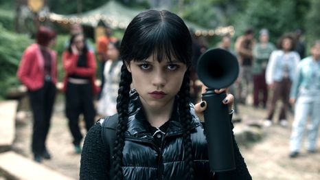 jenna Ortega vuelve como Merlina Addams. 