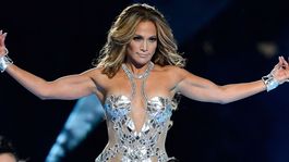 jennifer lopez conquisto a todos con un disfraz revelador dedicado a arod