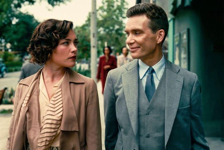 Florence Pugh y Cillian Murphy como Jean Tatlock y J. Robert Oppenheimer
