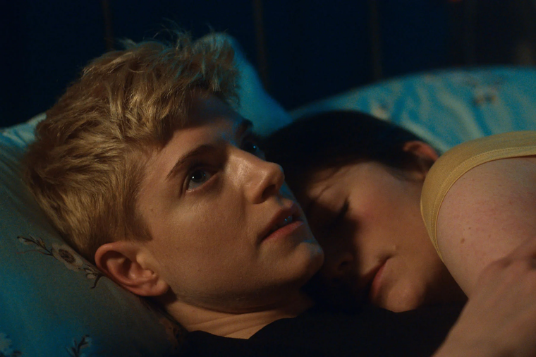 La serie Feel Good estrenó su último episodio el 4 de junio de 2021.