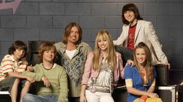 Uno de los actores de Hannah Montana mintió sobre su edad. Uno de los actores de Hannah Montana mintió sobre su edad.