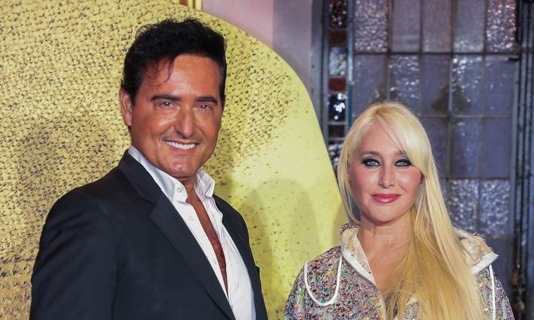 Carlos Marín junto a Geraldine Larrosa