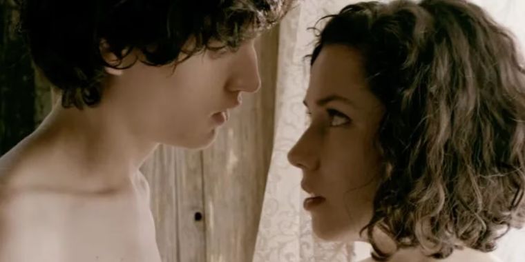 La película dirigida por Manolo Caro se lanzó en 2016.&nbsp;