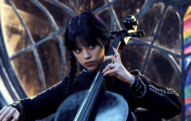 Jenna Ortega vuelve como Merlina Addams