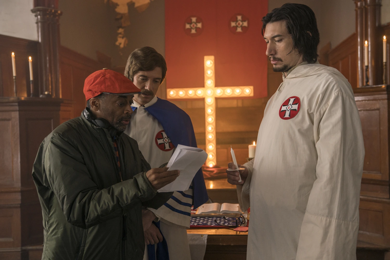 Spike Lee junto a Adam Driver en el rodaje de la película. Spike Lee junto a Adam Driver en el rodaje de la película.
