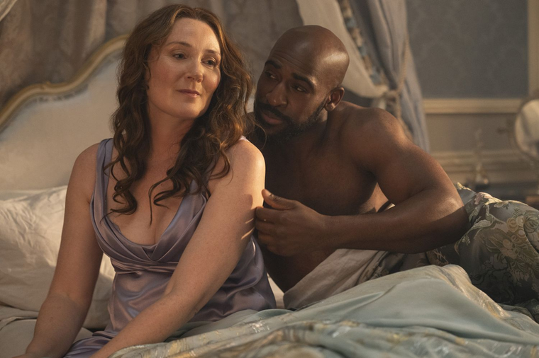 Violet demuestra que incluso el jardín más cuidado puede florecer con una pasión nueva y madura. Violet demuestra que incluso el jardín más cuidado puede florecer con una pasión nueva y madura.