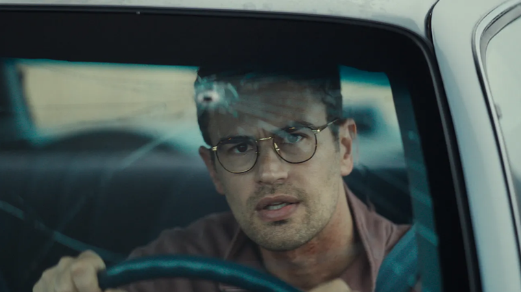 Theo James da vida a los gemelos Hal y Bill. Theo James da vida a los gemelos Hal y Bill. 