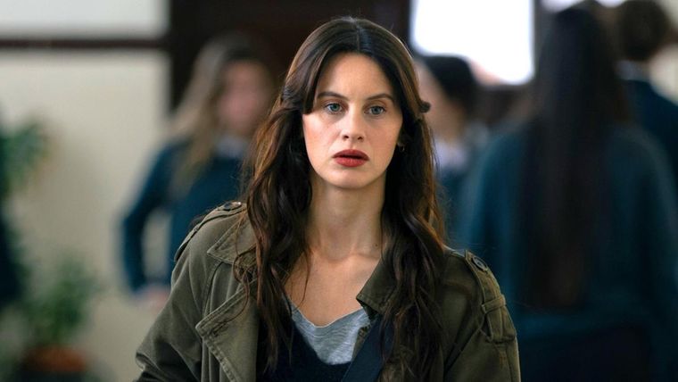 Milena Smit protagoniza La chica de nieve