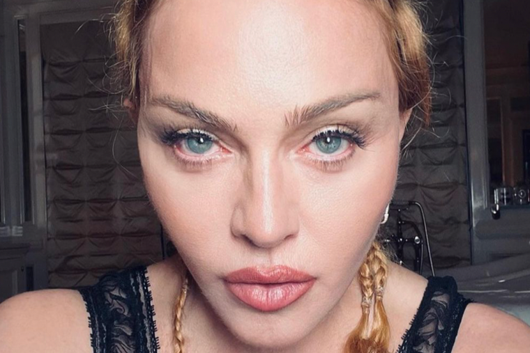 Madonna agradecido a sus hijos y a su manager por todo lo que hicieron por ella.