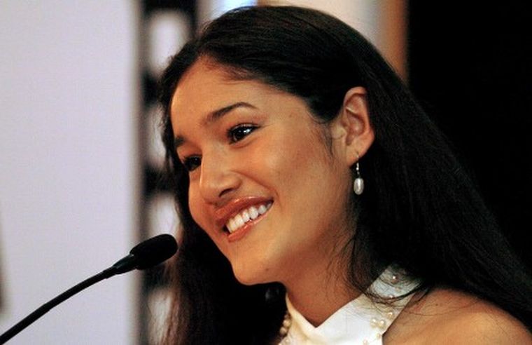Q'orianka Kilcher, la actriz que realizó la demanda, actualmente tiene 36 años. Q'orianka Kilcher, la actriz que realizó la demanda, actualmente tiene 36 años.