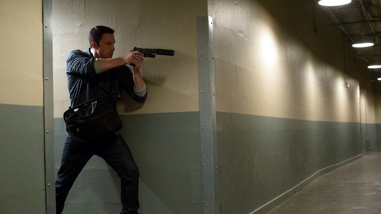 Ben se prepara para hacer números y liquidar a los malos.