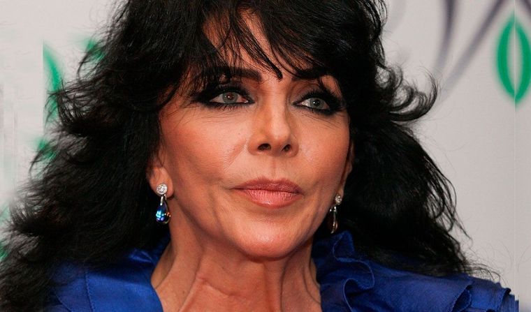 A sus 69 años, Verónica Castro sigue brillando en la pantalla con sus grandes actuaciones.