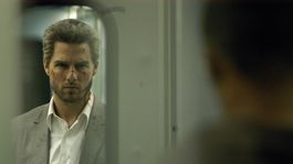 Tom Cruise como el implacable sicario de Collateral (2004) Tom Cruise como el implacable sicario de Collateral (2004)