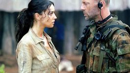 Lágrimas del sol es tendencia a 20 años del estreno