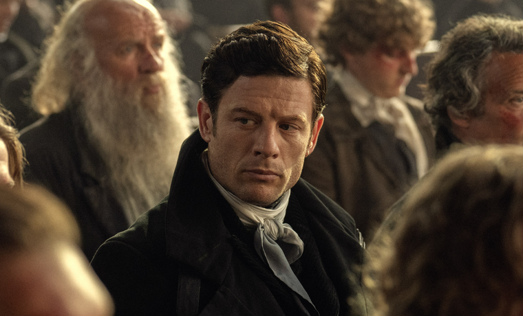 James Norton interpreta a Sean Rafferty, uno de los personajes ficticios de la serie. James Norton interpreta a Sean Rafferty, uno de los personajes ficticios de la serie. 