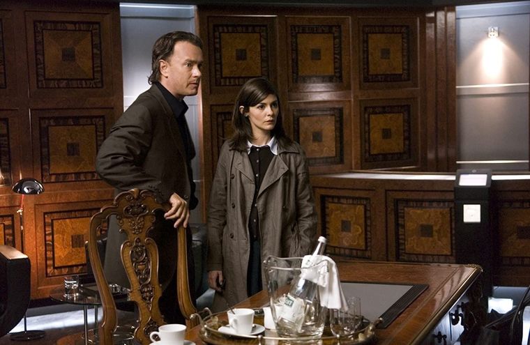 Tom Hanks y Audrey Tautou en El Código Da Vinci. Tom Hanks y Audrey Tautou en El Código Da Vinci.