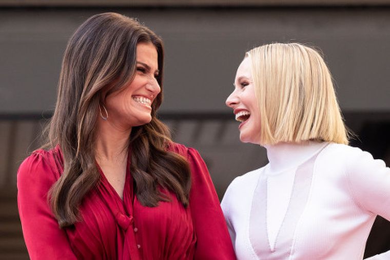 Kristen Bell, Idina Menzel y Josh Gad consiguieron un acuerdo millonario para las próximas dos películas de Frozen. Kristen Bell, Idina Menzel y Josh Gad consiguieron un acuerdo millonario para las próximas dos películas de Frozen.