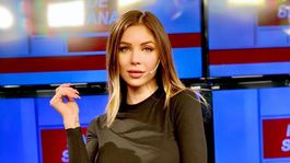 a romina malaspina se le abrio la blusa y dejo ver todo a romina malaspina se le abrio la blusa y dejo ver todo