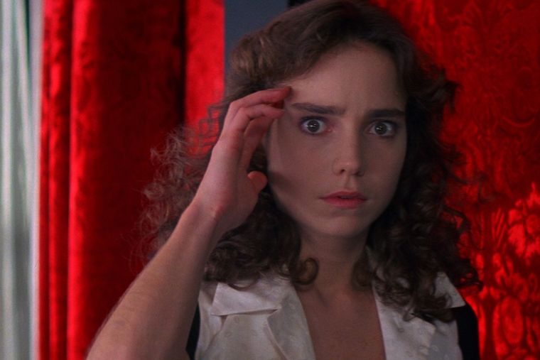 Suspiria es una de las películas más influyentes del género de terror. Suspiria es una de las películas más influyentes del género de terror.