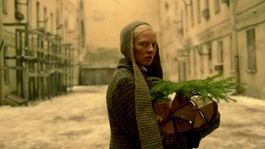 Beanpole, disponible en MUBI, trata sobre la posguerra en la arrasada ciudad de Leningrado