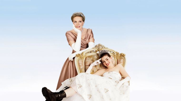 Julie Andrews y Anne Hathaway protagonizaron en 2001 El diario de la princesa
