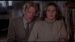 Donald Sutherland y Kate Nelligan