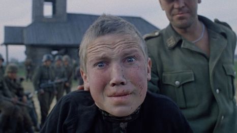 La película bélica más famosa de la historia está contada desde la perspectiva de un adolescente