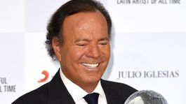 Julio Iglesias recibió una serie de duras acusaciones en su contra. Julio Iglesias recibió una serie de duras acusaciones en su contra.